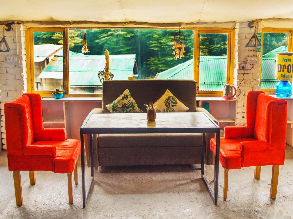 Young Monk Hostel & Cafe Old Manali Kültér fotó