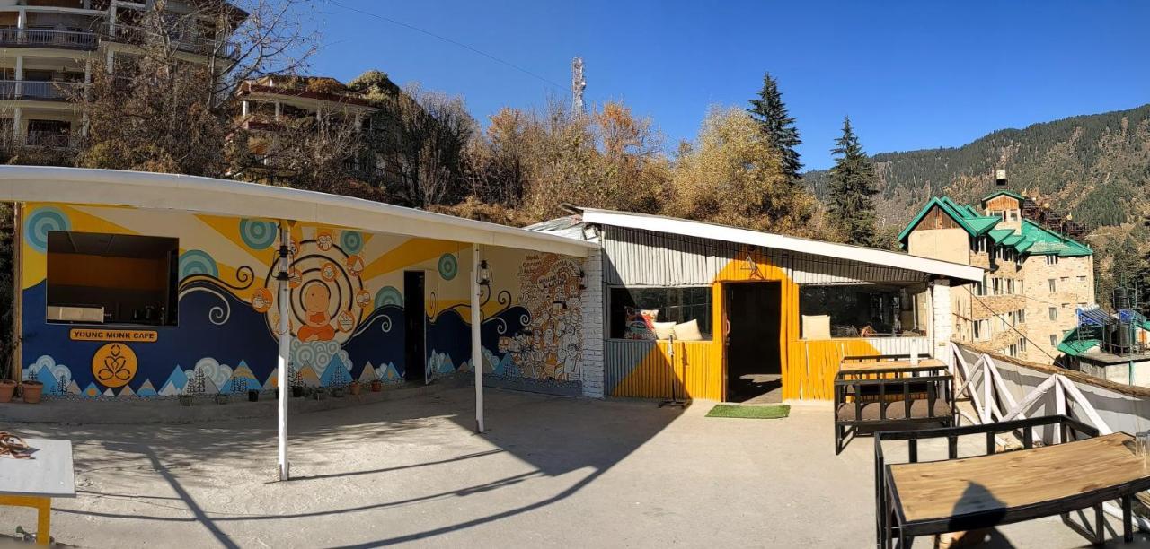Young Monk Hostel & Cafe Old Manali Kültér fotó